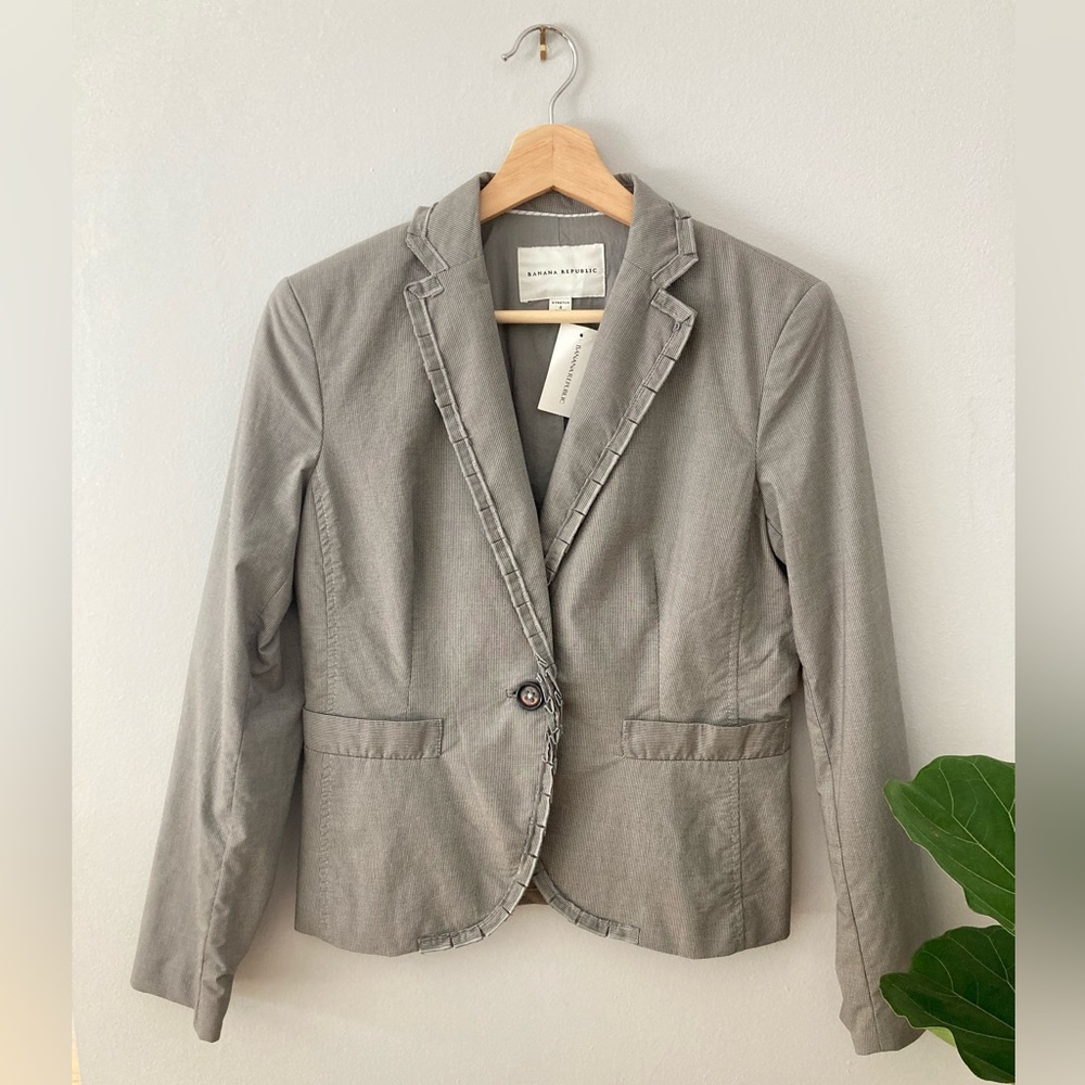 Banana Republic Jacket, size 4 NWT!